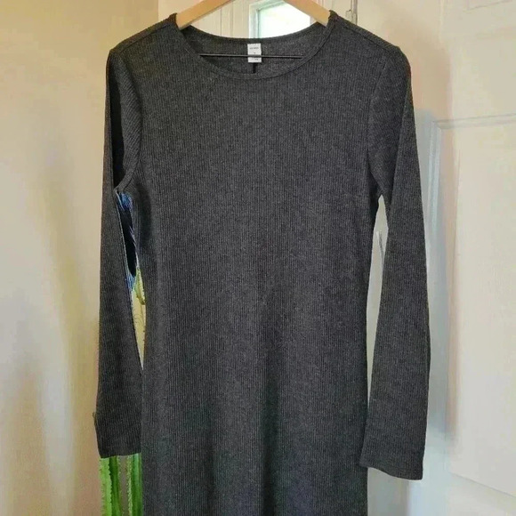 NWT Old Navy Bodycon Grey Ribbed Calf Length Longsleeve Cozy Dress, Size M Tall - Picture 2 of 9